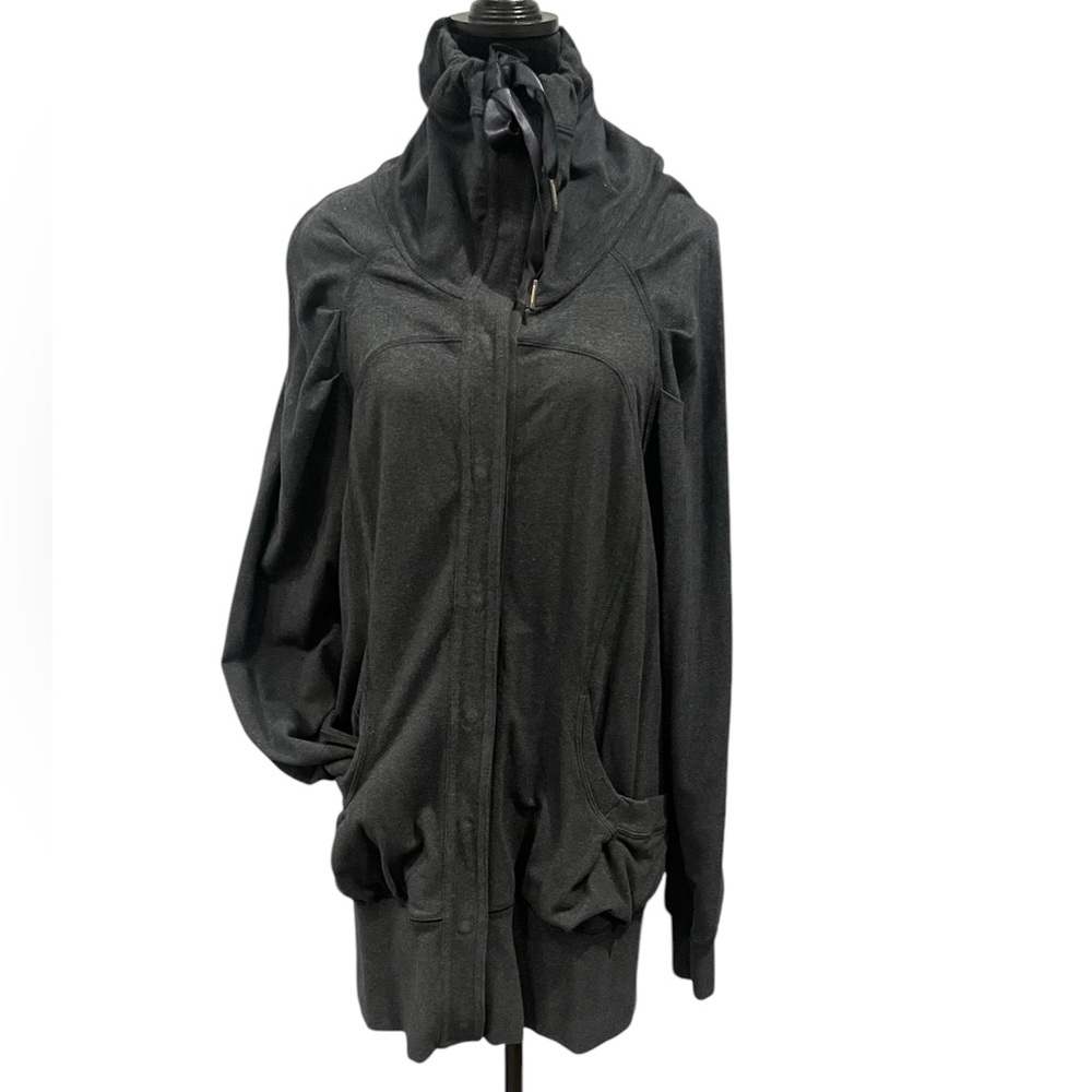 Lululemon Refresh Grey Snap Up Jacket Small - image 2